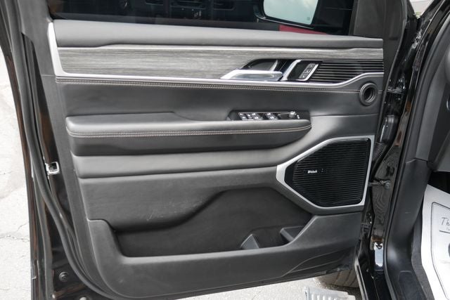 2022 Jeep Wagoneer Series III