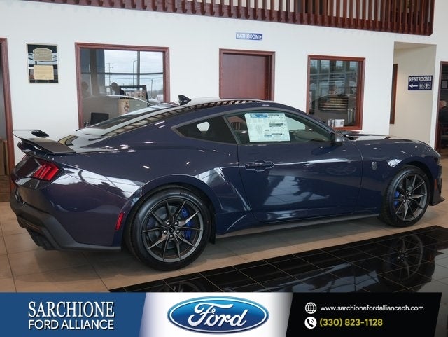 2025 Ford Mustang Dark Horse