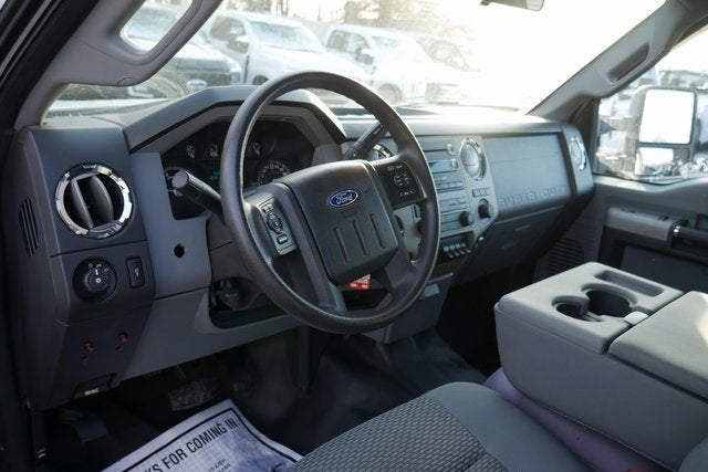 2013 Ford F-550SD XLT DRW w/Flatbed Body