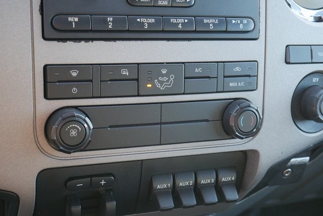 2013 Ford F-550SD XLT DRW w/Flatbed Body