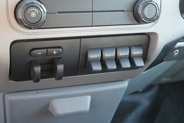 2013 Ford F-550SD XLT DRW w/Flatbed Body