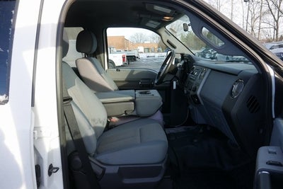 2013 Ford F-550SD XLT DRW w/Flatbed Body