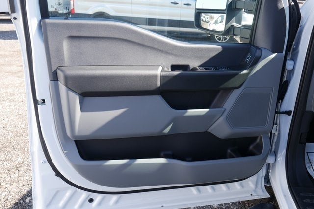 2025 Ford F-350SD XL DRW w/Service Body