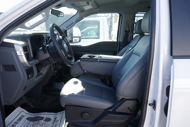 2025 Ford F-350SD XL DRW w/Service Body