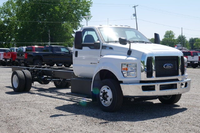 2026 Ford F-650SD Base