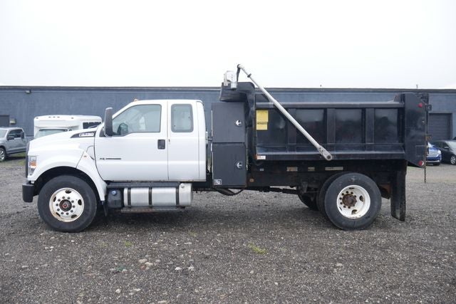 2018 Ford F-750SD Base w/Dump Body
