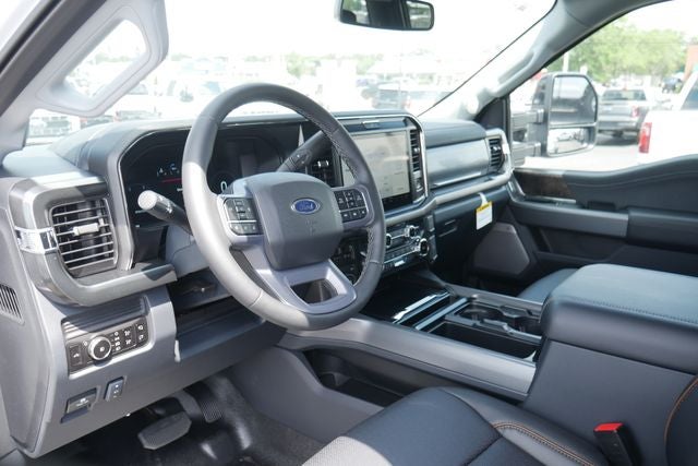 2026 Ford F-550SD Lariat DRW