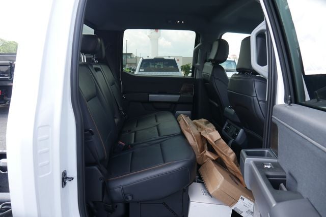 2026 Ford F-550SD Lariat DRW