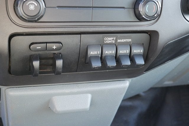 2013 Ford F-450SD XL DRW w/Utility Bed