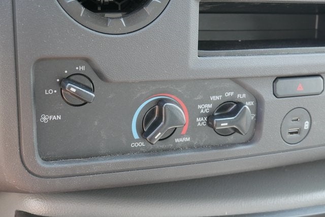 2026 Ford E-350SD Base SRW w/Aerocell CW Body