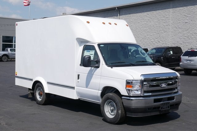 2026 Ford E-350SD Base SRW w/Aerocell CW Body