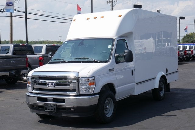 2026 Ford E-350SD Base SRW w/Aerocell CW Body