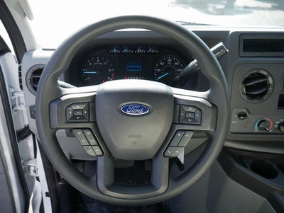 2025 Ford E-350SD Base w/Aerocell Body