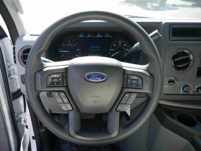 2025 Ford E-350SD Base w/Aerocell Body