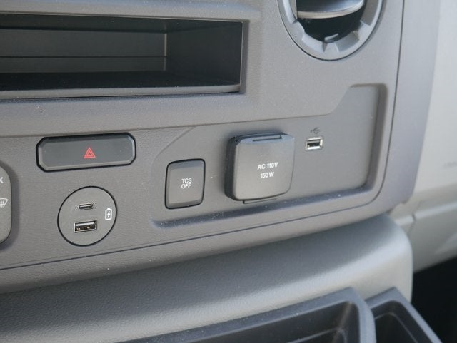 2025 Ford E-350SD Base w/Aerocell Body