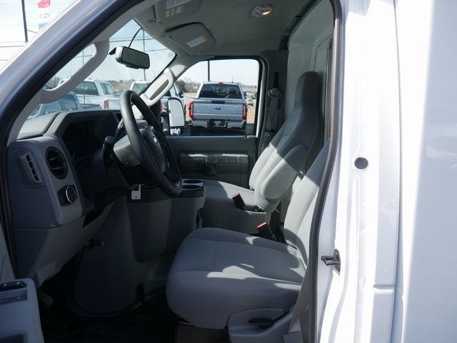 2025 Ford E-350SD Base w/Aerocell Body