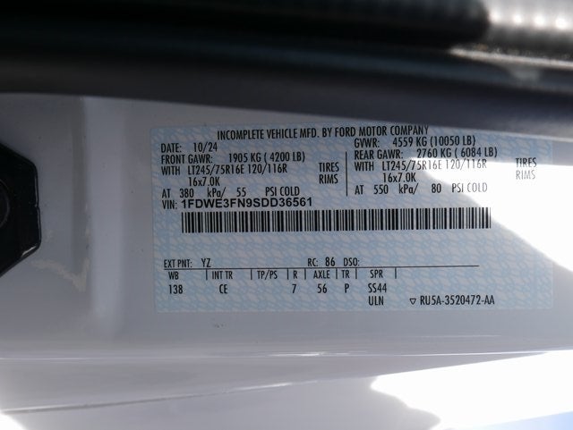 2025 Ford E-350SD Base w/Aerocell Body