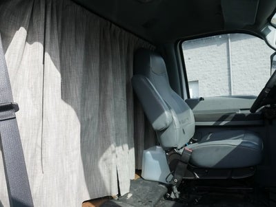 2022 Ford F-750SD Base DRW Dry Freight Body w/Sleeper