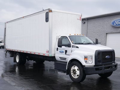 2022 Ford F-750SD Base DRW Dry Freight Body w/Sleeper