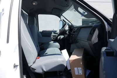 2027 Ford F-750SD Base DRW