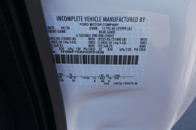 2027 Ford F-750SD Base DRW