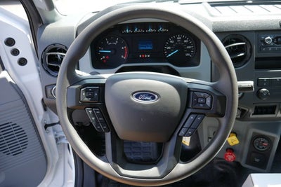 2027 Ford F-750SD Base DRW