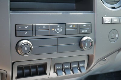 2027 Ford F-750SD Base DRW