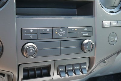 2027 Ford F-750SD Base DRW