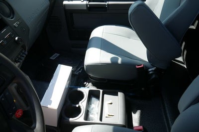 2027 Ford F-750SD Base DRW