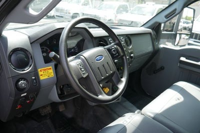 2019 Ford F-750SD Base w/Dump Bed