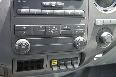 2019 Ford F-750SD Base w/Dump Bed