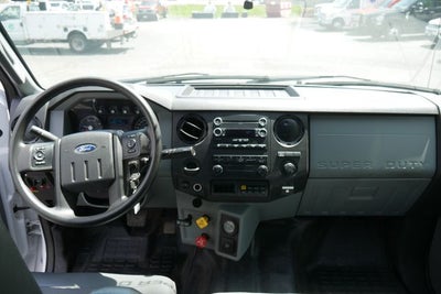 2019 Ford F-750SD Base w/Dump Bed