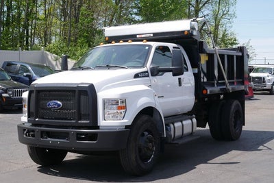 2019 Ford F-750SD Base w/Dump Bed