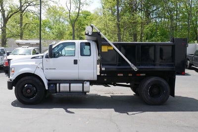 2019 Ford F-750SD Base w/Dump Bed