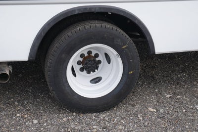 2027 Ford E-450SD Base DRW w/Aerocell Body