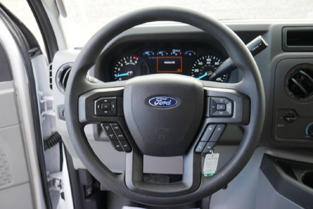 2027 Ford E-450SD Base DRW w/Aerocell Body