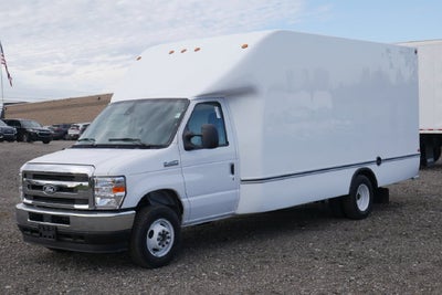2027 Ford E-450SD Base DRW w/Aerocell Body