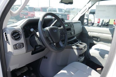 2027 Ford E-450SD Base DRW w/Aerocell Body