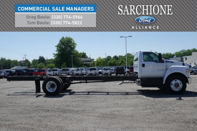 2025 Ford F-750SD Base
