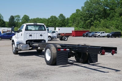2025 Ford F-750SD Base