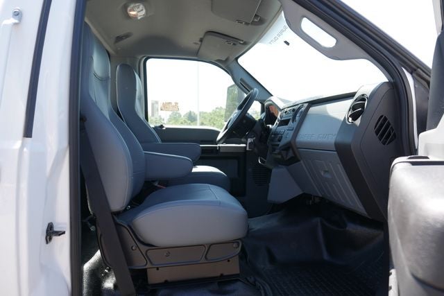 2025 Ford F-750SD Base
