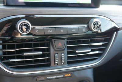 2020 Ford Escape Titanium Hybrid