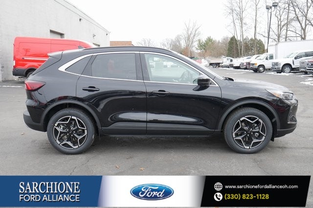 2026 Ford Escape Platinum