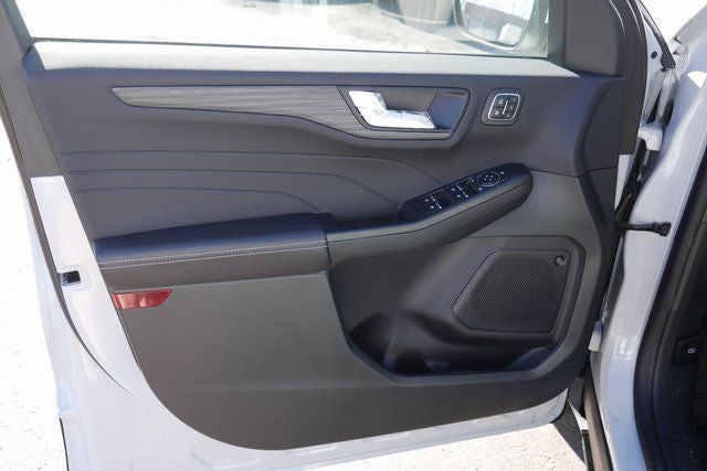 2026 Ford Escape Hybrid Platinum