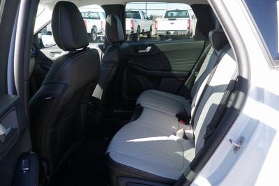 2026 Ford Escape Hybrid Platinum