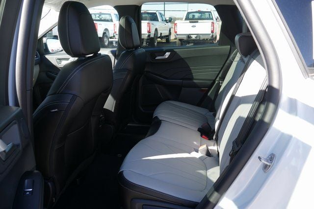 2026 Ford Escape Hybrid Platinum