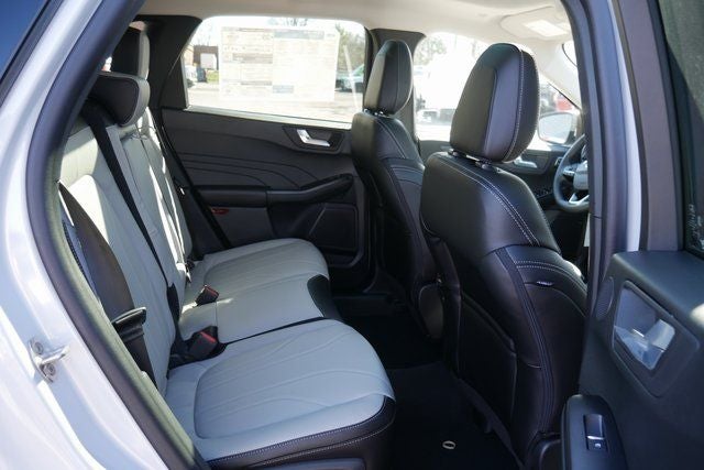 2026 Ford Escape Hybrid Platinum