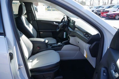 2026 Ford Escape Hybrid Platinum