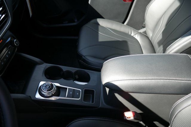 2026 Ford Escape Hybrid Platinum