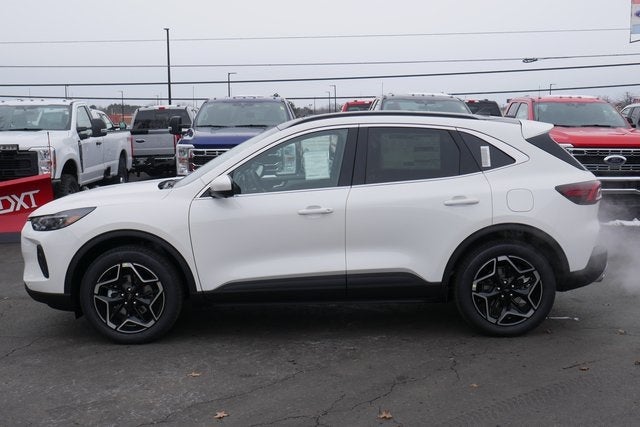 2026 Ford Escape Hybrid Platinum